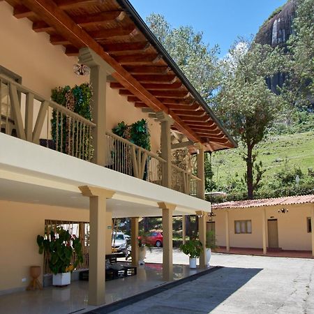 Hotel Mansión Guatapé Extérieur photo