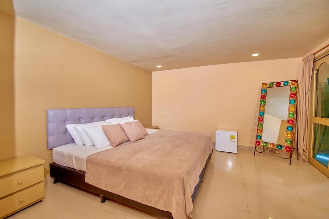 Hotel Mansión Guatapé Extérieur photo