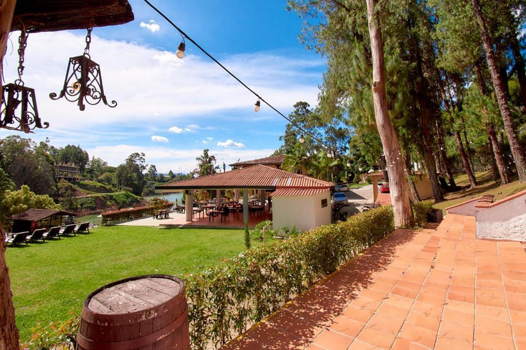Hotel Mansión Guatapé Extérieur photo