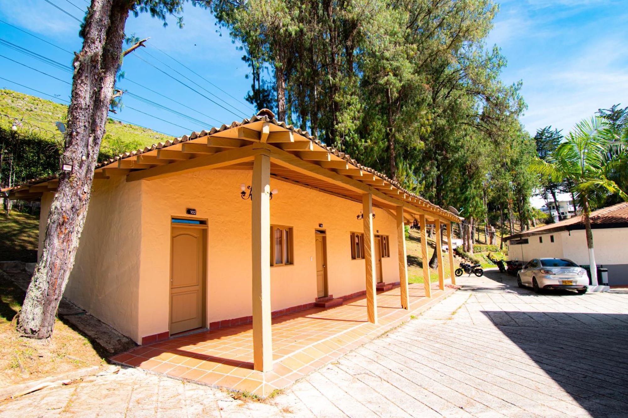 Hotel Mansión Guatapé Extérieur photo